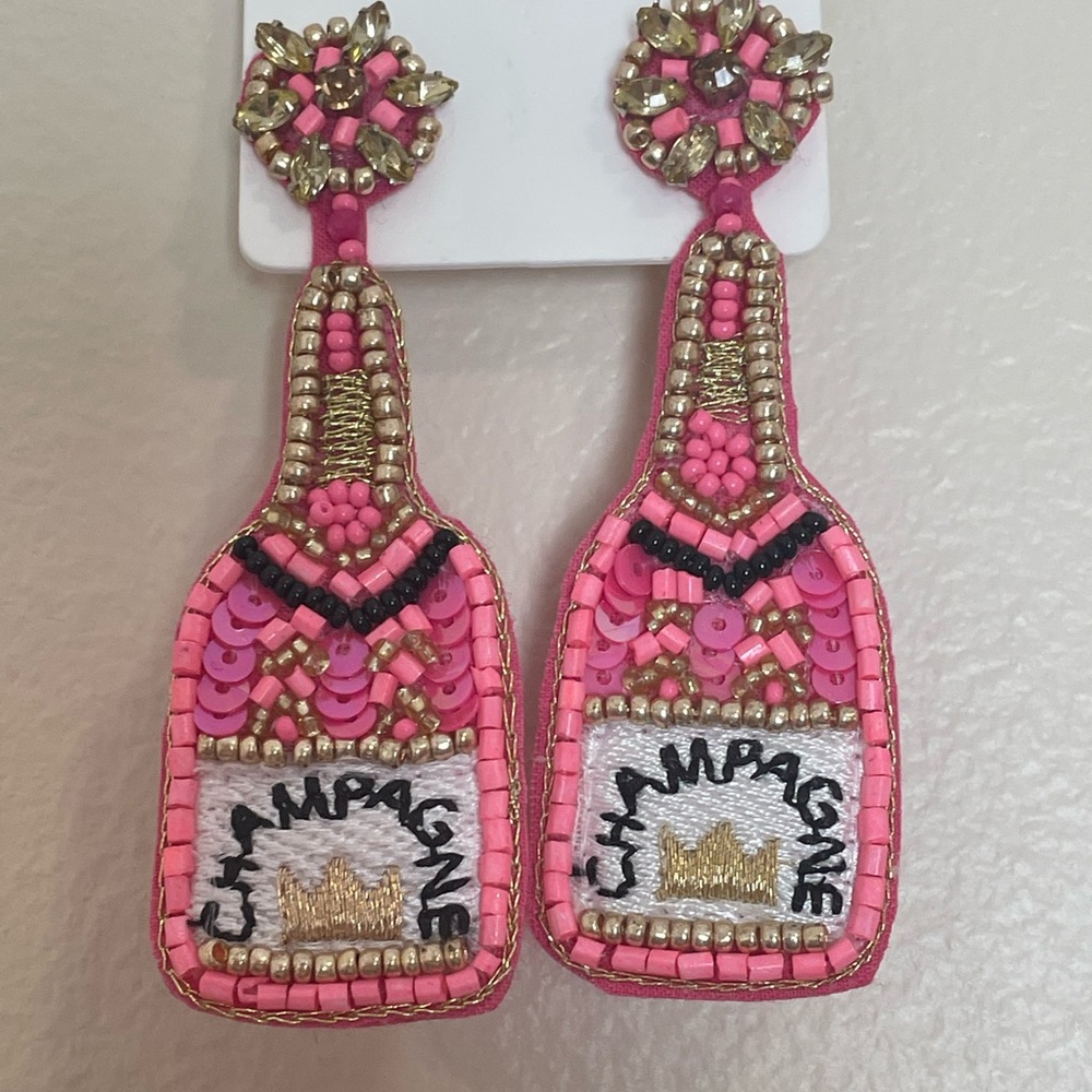 ❤️RESTOCK!❤️ Gabby Pink Beaded Champagne Earrings